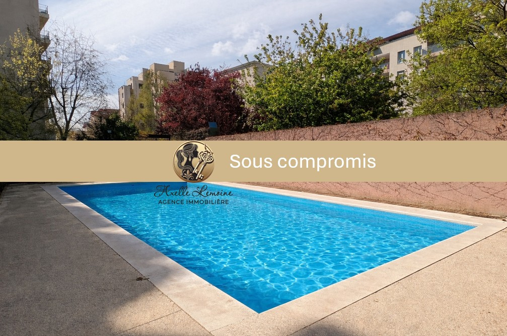 Lyon 7ᵉ   Appartement T2 avec balcon, parking et piscine au sein d’une résidence recherchée